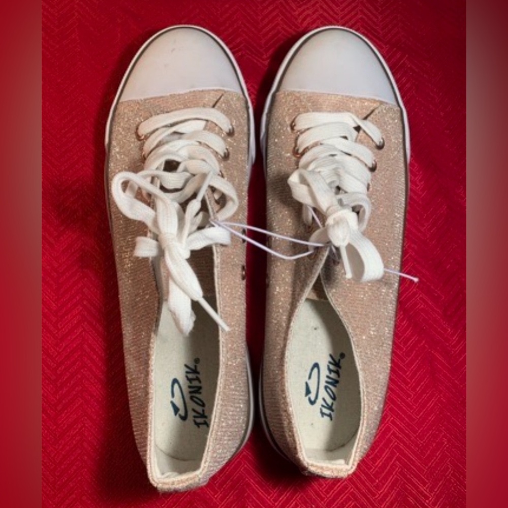 IKONIK Textile Gold Glitter Women’s Sneakers Upper Outside Sole Size 9 M New!